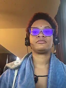 nickytheehawtie online show from February 23, 1:32 pm