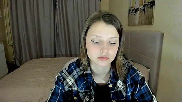 Snapshot of SoniNesti chatting on October 23, 3:51 pm SoniNesti online show from October 23, 3:51 pm