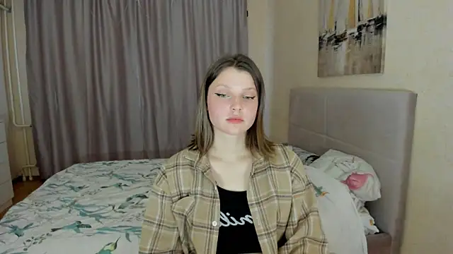 Snapshot of SoniNesti chatting on October 2, 2:55 pm SoniNesti online show from October 2, 2:55 pm