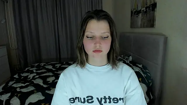 Snapshot of SoniNesti chatting on September 24, 3:11 pm SoniNesti online show from September 24, 3:11 pm