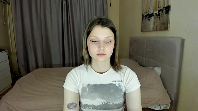 Snapshot of SoniNesti chatting on October 15, 4:42 pm SoniNesti online show from October 15, 4:42 pm