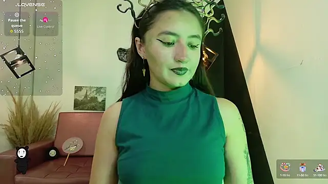 Perla Campbell online show from October 10, 7:41 pm