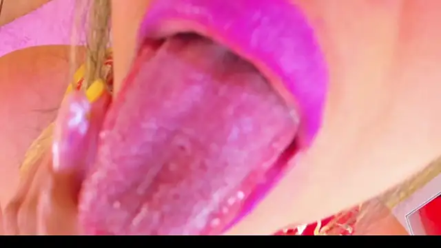 Julia Haye online show from September 19, 3:49 am