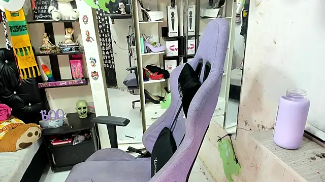 Snapshot of allsson_queen chatting on October 30, 3:20 am allsson queen online show from October 30, 3:20 am