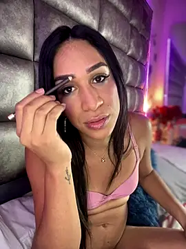 Snapshot of Ashly_Miller chatting on October 15, 8:33 pm Ashly Miller online show from October 15, 8:33 pm