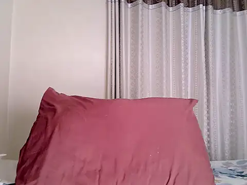 eroticbeauty37 online show from November 21, 5:37 pm