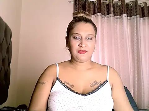 eroticbeauty37 online show from March 27, 1:56 pm