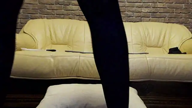 sweetsofia online show from October 29, 7:12 am