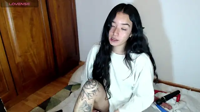 cat salo online show from October 5, 2:38 am