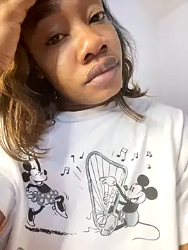  yisela  online show from October 19, 3:30 am