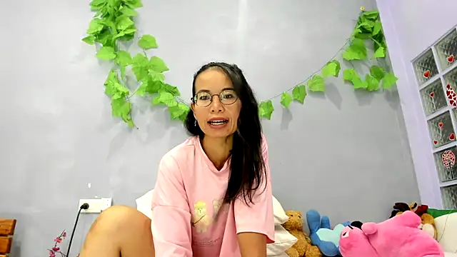 Snapshot of loveley_jenny chatting on September 30, 7:36 am loveley jenny online show from September 30, 7:36 am