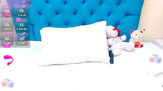 Snapshot of Nayla_Garner chatting on October 16, 4:31 pm Nayla Garner online show from October 16, 4:31 pm