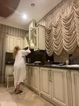 Snapshot of Amazoniiaa chatting on September 25, 5:55 pm Amazoniiaa online show from September 25, 5:55 pm