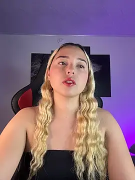 Snapshot of Irisweet_ chatting on October 19, 3:58 pm Irisweet online show from October 19, 3:58 pm