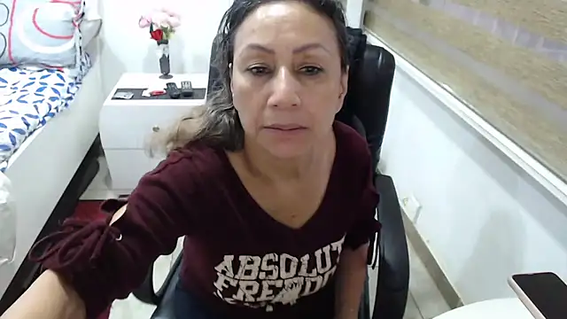 Snapshot of jesy_hot chatting on October 27, 10:26 pm jesy hot online show from October 27, 10:26 pm