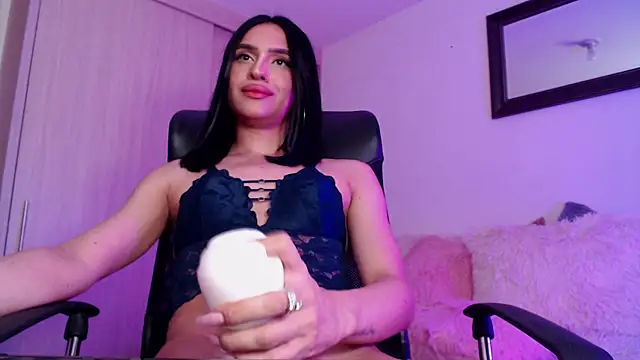 Snapshot of MaraFloresDiaz chatting on September 17, 3:04 am MaraFloresDiaz online show from September 17, 3:04 am