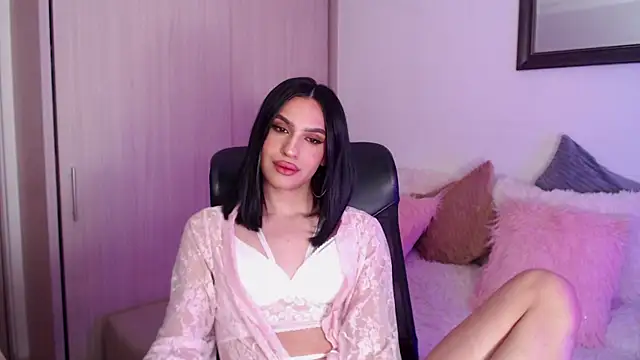 Snapshot of MaraFloresDiaz chatting on September 12, 2:56 am MaraFloresDiaz online show from September 12, 2:56 am