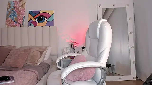 Snapshot of Daniela_Miller_ chatting on October 15, 12:24 am Daniela Miller online show from October 15, 12:24 am