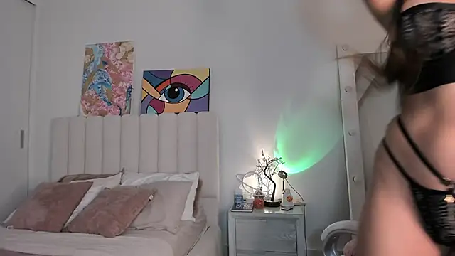 Snapshot of Daniela_Miller_ chatting on October 25, 11:44 pm Daniela Miller online show from October 25, 11:44 pm