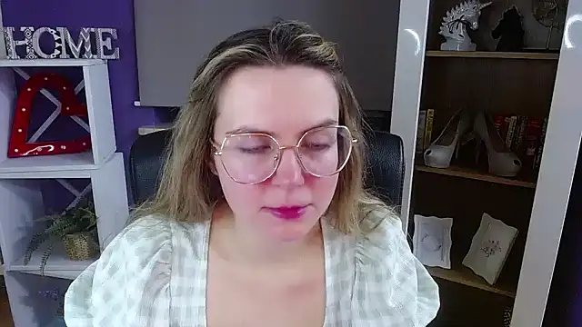 Zoey Erotic online show from January 12, 5:34 am