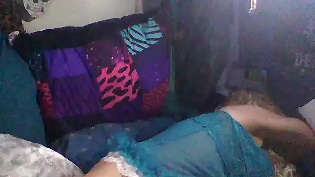 snazzyteezxh online show from March 10, 6:28 am