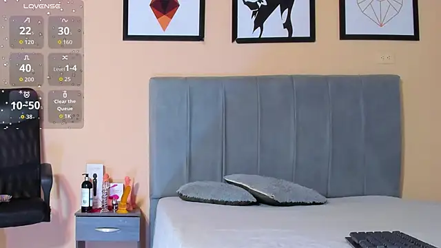 crystall06 online show from September 23, 2:48 pm