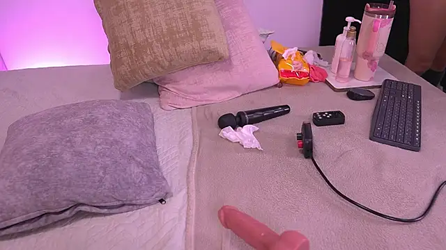 violeta aroca online show from April 12, 7:55 am