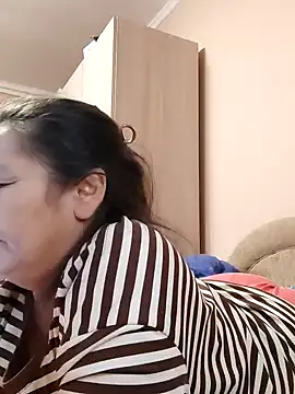 Snapshot of Zulfiya_Bruce chatting on October 25, 1:41 pm Zulfiya Bruce online show from October 25, 1:41 pm