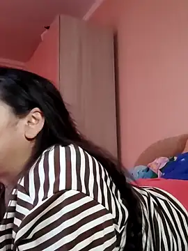 Snapshot of Zulfiya_Bruce chatting on October 29, 12:20 pm Zulfiya Bruce online show from October 29, 12:20 pm