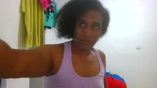 Snapshot of Aishamara chatting on September 26, 5:27 am Aishamara online show from September 26, 5:27 am