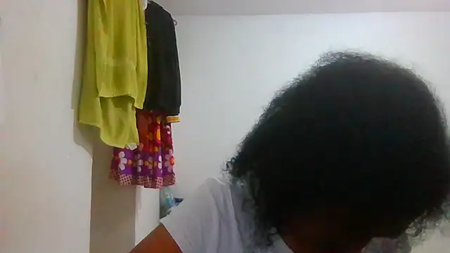 Snapshot of Aishamara chatting on October 24, 7:32 pm Aishamara online show from October 24, 7:32 pm