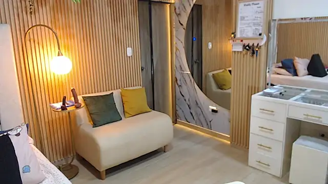 Snapshot of deepieredandwett chatting on September 27, 10:00 am deepieredandwett online show from September 27, 10:00 am