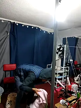 Snapshot of LaInsaciableIntensa chatting on October 30, 2:14 am LaInsaciableIntensa online show from October 30, 2:14 am