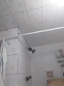 Snapshot of LaInsaciableIntensa chatting on September 28, 3:17 pm LaInsaciableIntensa online show from September 28, 3:17 pm