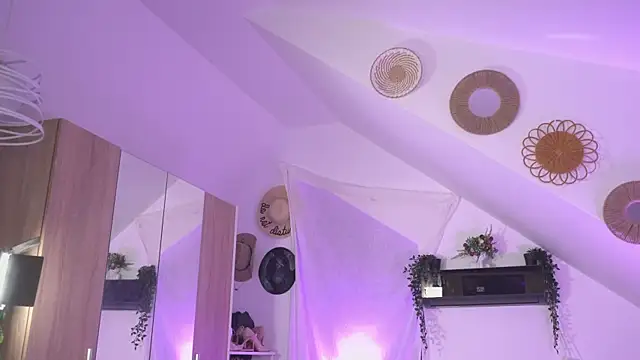 Snapshot of Amaliamour chatting on October 30, 2:58 am Amaliamour online show from October 30, 2:58 am