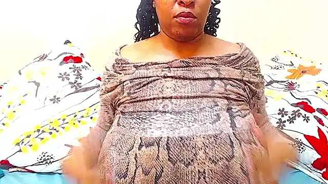 Ebonylovelyx online show from February 19, 4:56 am