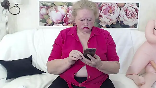 FlaviaSquirts online show from March 17, 9:24 am