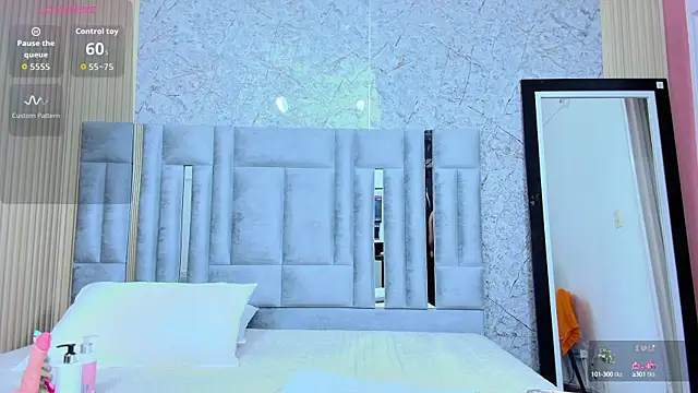 veronicaroose  online show from October 14, 12:52 pm