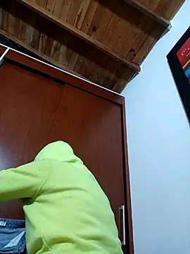 LunaZambrano online show from January 12, 9:53 pm