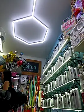 LunaZambrano online show from February 16, 7:14 pm