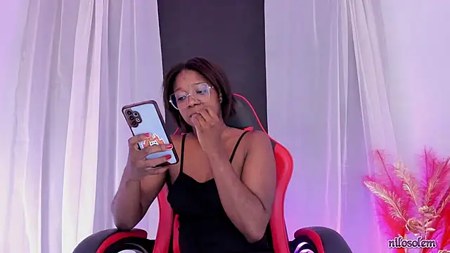 Snapshot of nilosolem chatting on October 30, 6:53 pm nilosolem online show from October 30, 6:53 pm