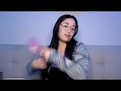 Eanna  online show from March 28, 4:17 pm