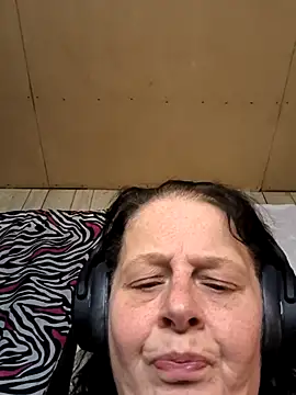 davisdesiresxh online show from November 2, 4:43 pm