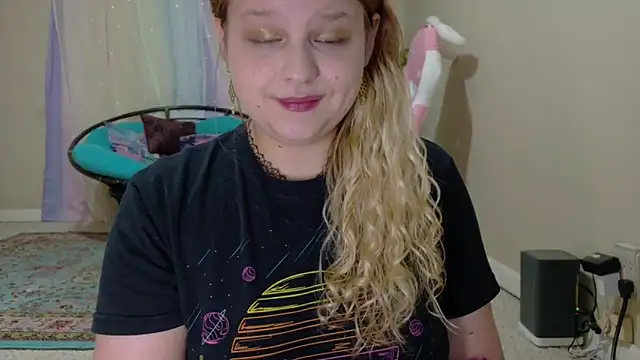 Snapshot of Emihaze chatting on November 1, 7:07 pm Emihaze online show from November 1, 7:07 pm