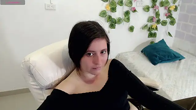 Snapshot of tania_sweet__ chatting on October 27, 3:29 pm tania sweet   online show from October 27, 3:29 pm