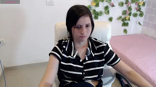 Snapshot of tania_sweet__ chatting on October 31, 5:06 pm tania sweet   online show from October 31, 5:06 pm