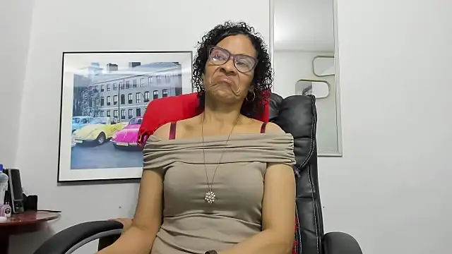 Snapshot of Aries_Mature chatting on September 17, 4:27 pm Aries Mature online show from September 17, 4:27 pm