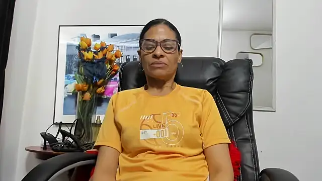 Snapshot of Aries_Mature chatting on October 11, 7:05 pm Aries Mature online show from October 11, 7:05 pm