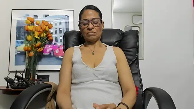 Snapshot of Aries_Mature chatting on October 17, 4:10 pm Aries Mature online show from October 17, 4:10 pm