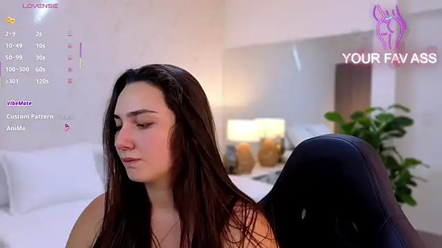 Snapshot of ava_blue chatting on September 24, 7:46 pm ava blue online show from September 24, 7:46 pm